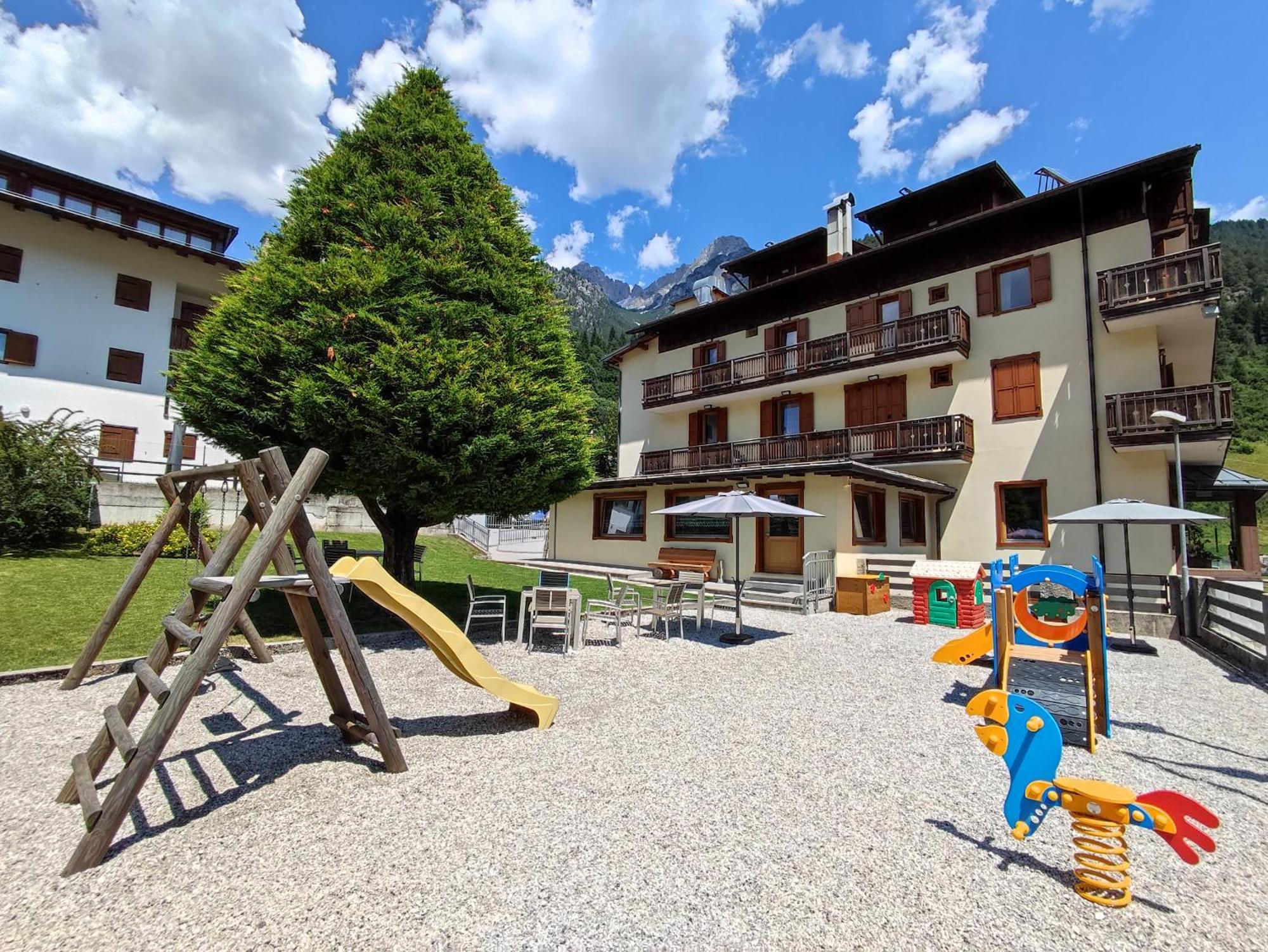 Hotel La Nuova Montanina Auronzo di Cadore Luaran gambar